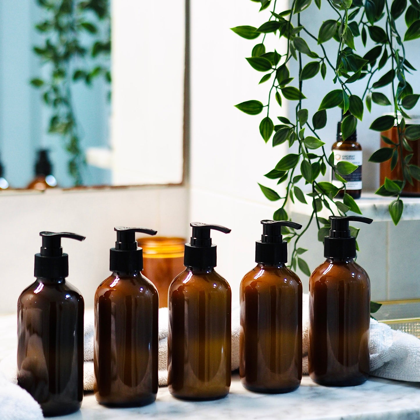 Lotion Rajeunissante Mains & Corps 250ml : Bois de Santal & Rose