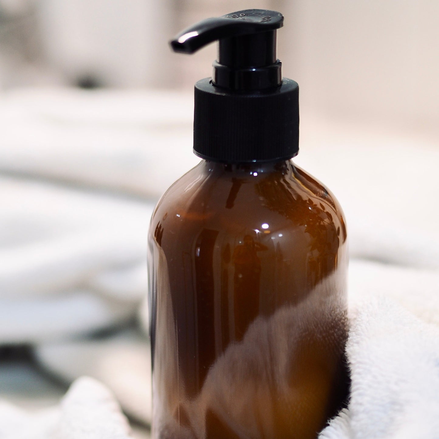 Lait Nourrissant Mains & Corps 250ml : Mandarine, Ylang & Patchouli